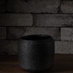 Noir Textured pot